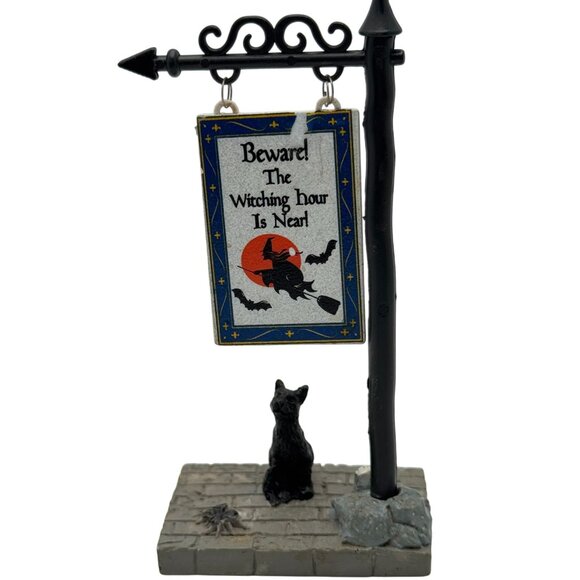 Lemax Spooky Town The Witching Hour Street Post Sign Black Cat Skull Halloween - Picture 2 of 9